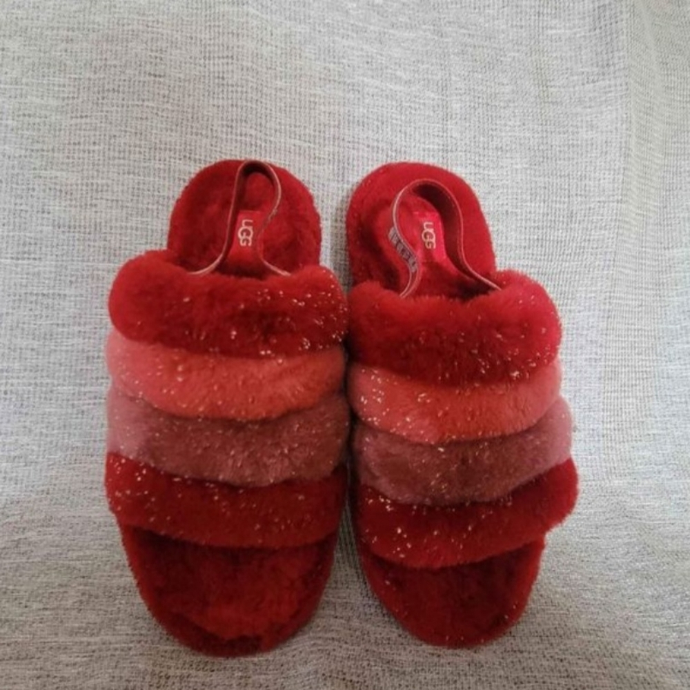 Ugg yeah red Sparkle ✨️